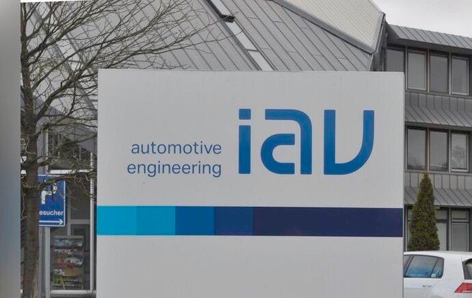 Hundreds Protest Planned IAV Job Cuts in Berlin Tech Sector